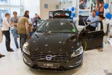 Презентация Volvo V60 plug-in hybrid